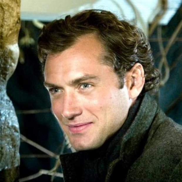 Jude Law Reveals the Truth About 'The Holiday' Cottage