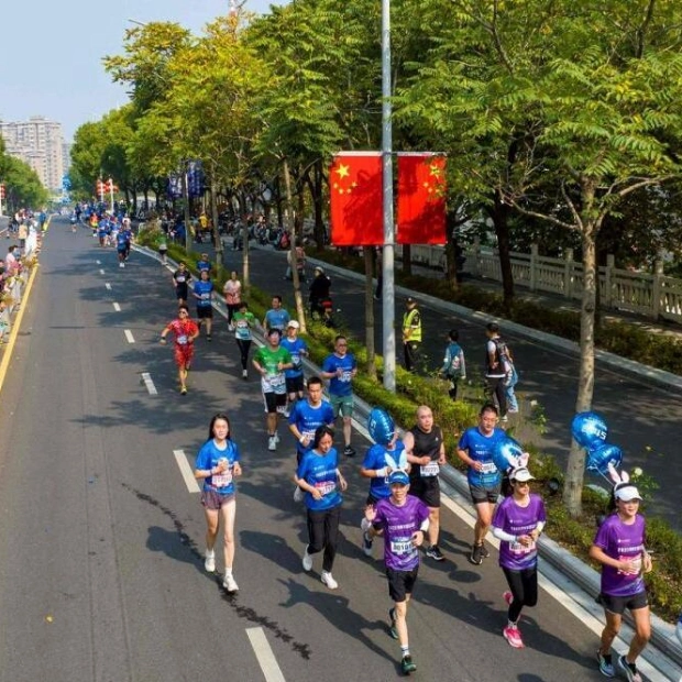 Unusual Prizes Offered in China's Half Marathon