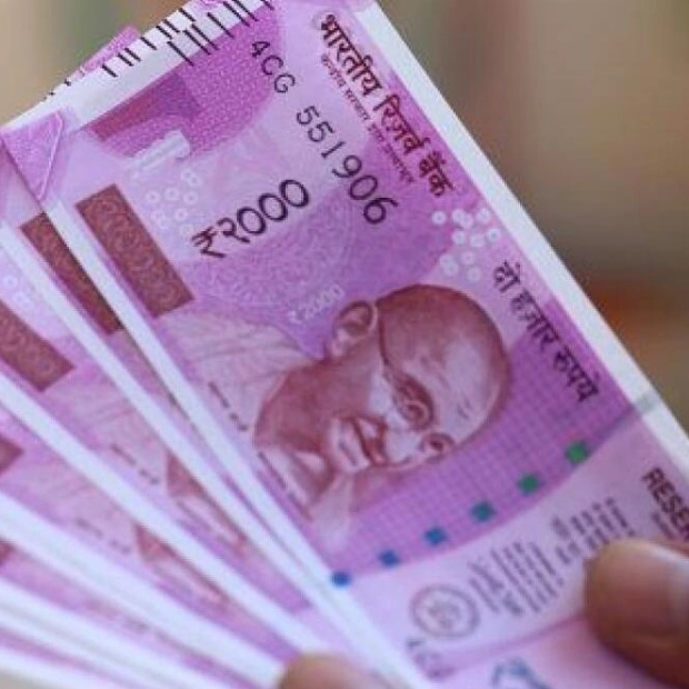 Indian Rupee Hits Record Low, Outperforms Regional Peers