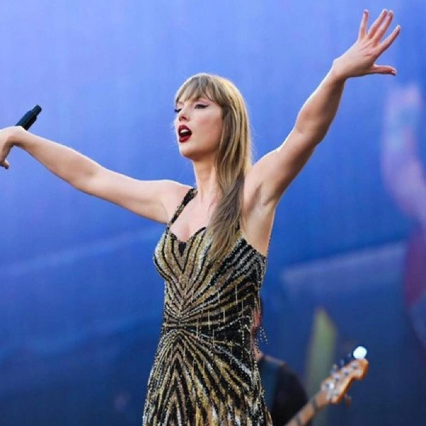 Taylor Swift Swallows Another Bug During Eras Tour Concert