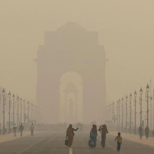 Delhi's Air Quality Worsens Amid Dense Fog and Smog