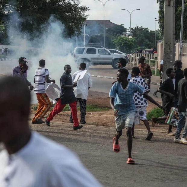 Nigeria Protests Struggle Amid Economic Crisis