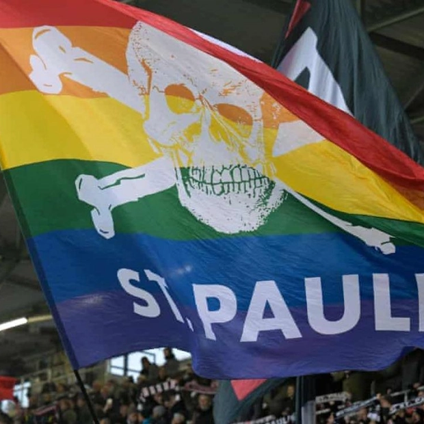 St Pauli Follows Big Website in Abandoning TwiXer