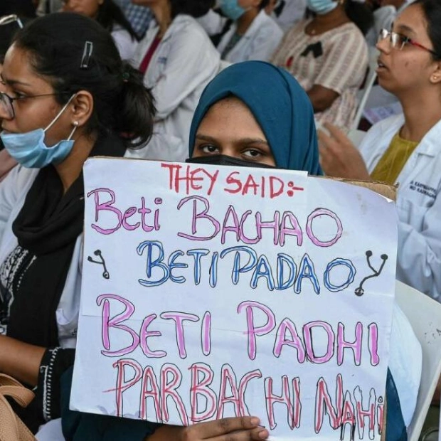 Indian Doctors Stage 24-Hour Strike Over Kolkata Rape and Murder