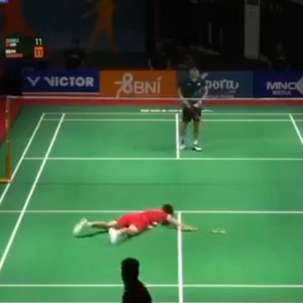 17-Year-Old Chinese Badminton Star Dies After Collapsing on Court