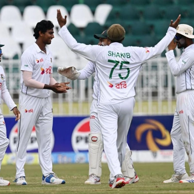 Bangladesh Nears 2-0 Series Sweep Over Pakistan in Test Cricket