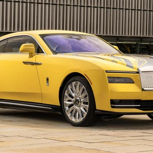 Rolls-Royce Spectre Semaphore: A Bold, Bespoke Coupe Unveiled