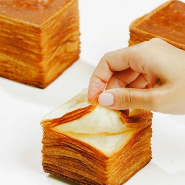 The Viral Sensation: Korean Tissue Bread Hits Dubai