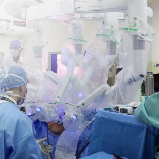 UAE Achieves First Simultaneous Robotic Kidney Transplant