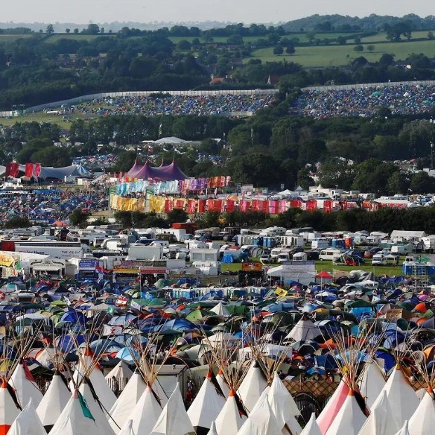 35 минут — и билеты на Glastonbury-2025 распроданы