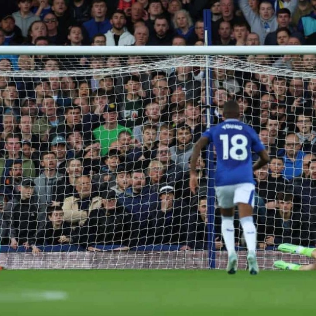 Gordon's Return to Goodison Ends in Goalless Draw