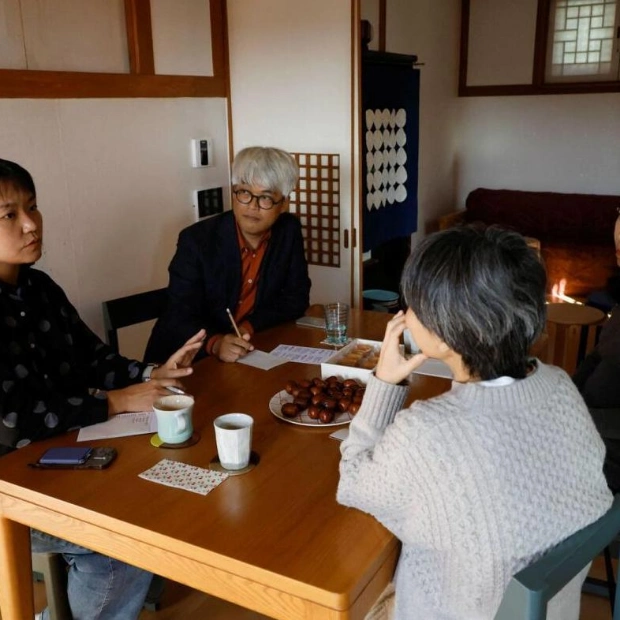 Bukchon Hanok Village Residents Address Tourism Boom