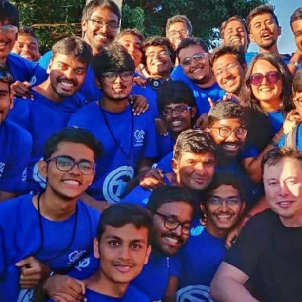 Elon Musk Joins IIT Madras Students on Hyperloop Project