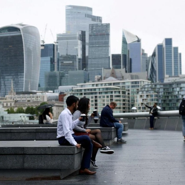 UK Economy Stalls Again in July, Labour Government Faces Challenges