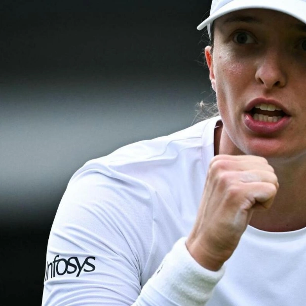 Iga Swiatek Dominates Petra Martic at Wimbledon, Extends Win Streak