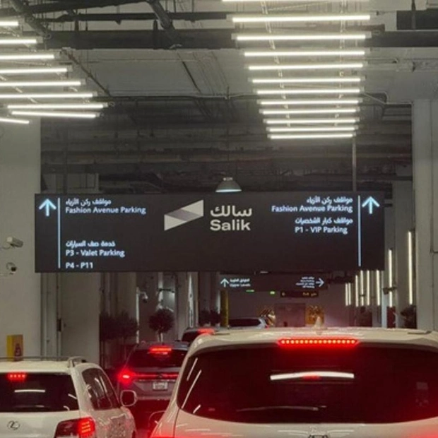 Salik Boards Installed Ahead of Dubai Mall's Paid Parking Launch