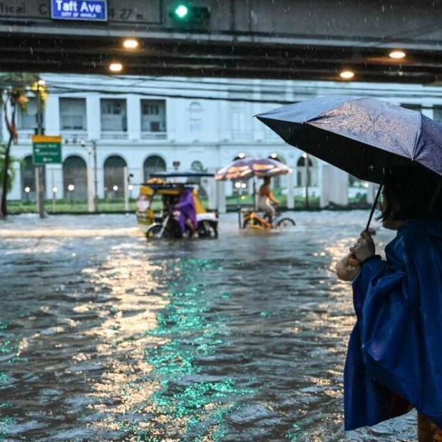 Twelve Dead as Typhoon-Strengthened Monsoon Rains Hit Philippines