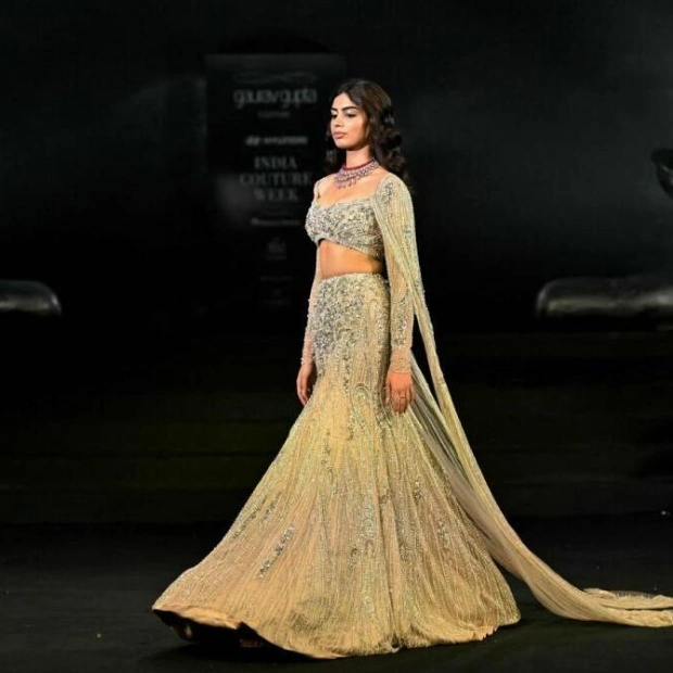 Khushi Kapoor Shines at India Couture Week 2024 Debut