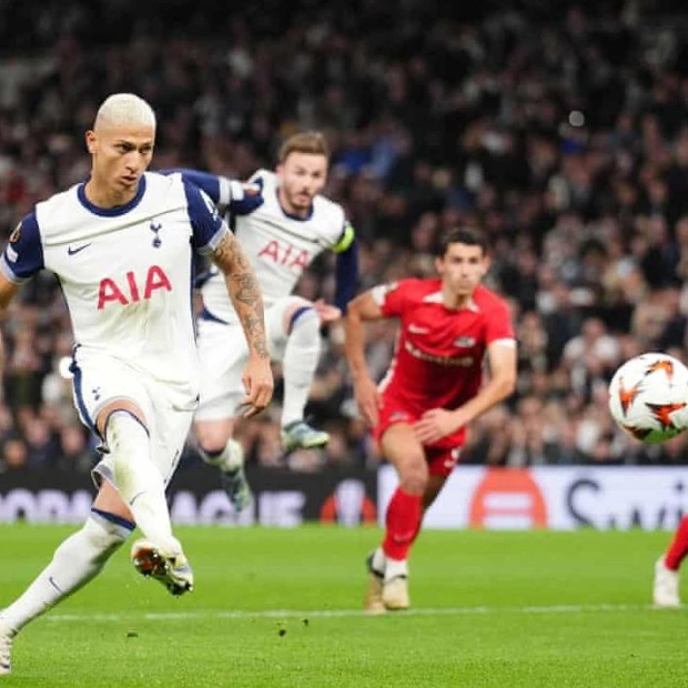 Narrow Win for Spurs Over AZ Alkmaar