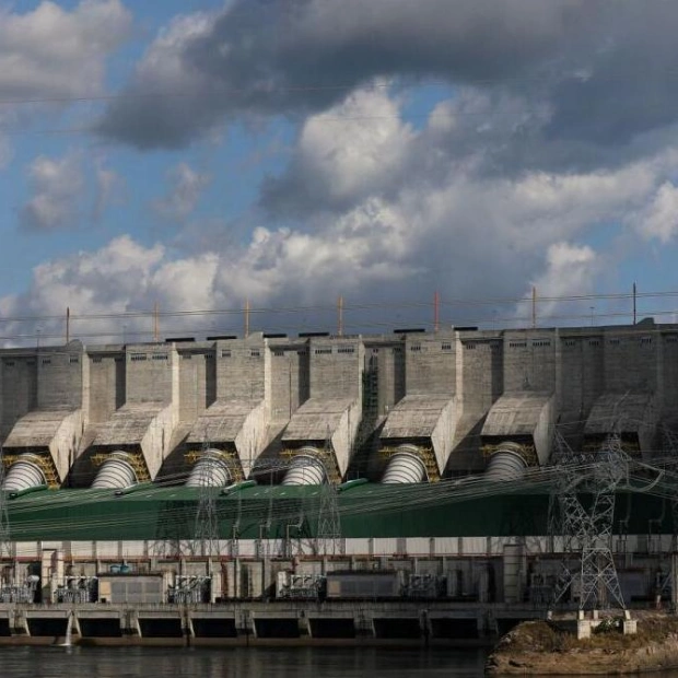 Brazil's Amazon Mega Dams Struggle with Climate Change