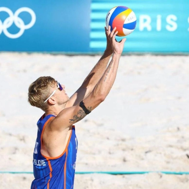 Dutch Beach Volleyball Player Faces Boos at Paris Olympics