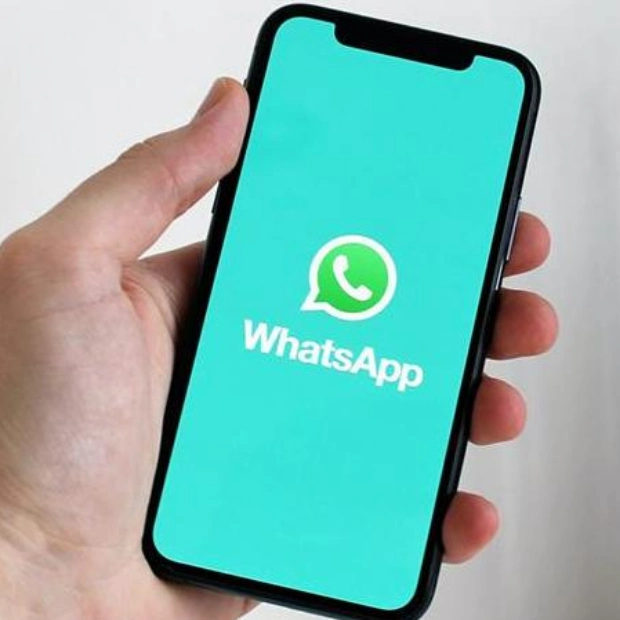 Заказать такси в Дубае теперь можно через WhatsApp