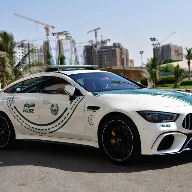 Dubai Police Opens Job Opportunities for University and High School Graduates