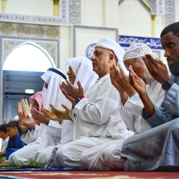 Muslims in UAE Pray for Rain and Blessings