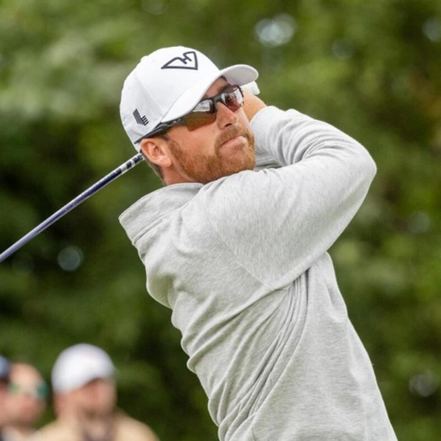 Andy Ogletree Leads LIV Golf UK After Impressive Second Round