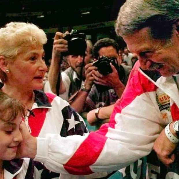 Bela Karolyi, Iconic Gymnastics Coach, Dies at 82