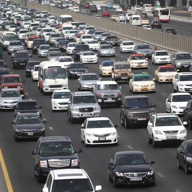 Dubai Police Warn of Accident on Sheikh Zayed Road