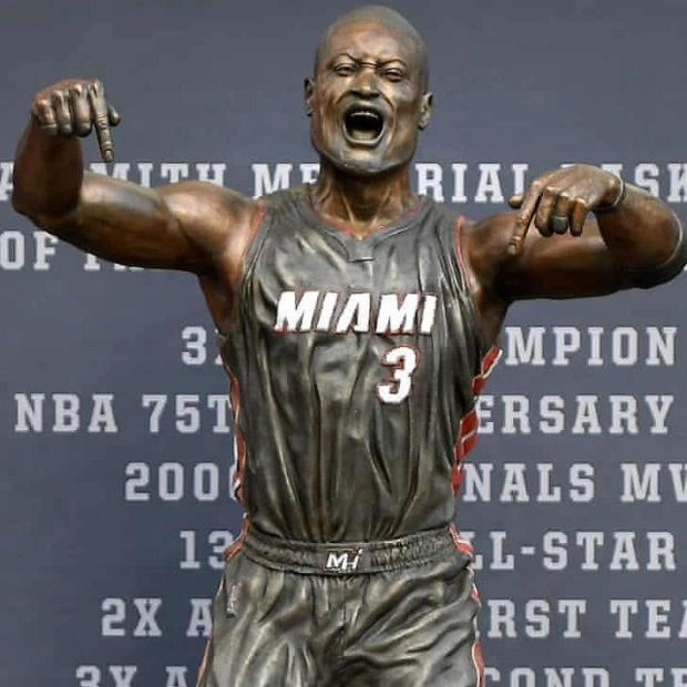 Dwyane Wade Gets Statue at Miami Heat Arena