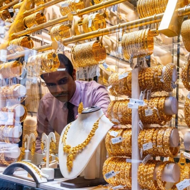 UAE Shoppers Adapt to High Gold Prices with Innovative Strategies