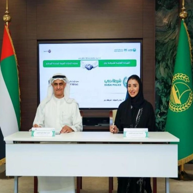 Dubai Police Extends Esaad Card Benefits to Central Bank Employees