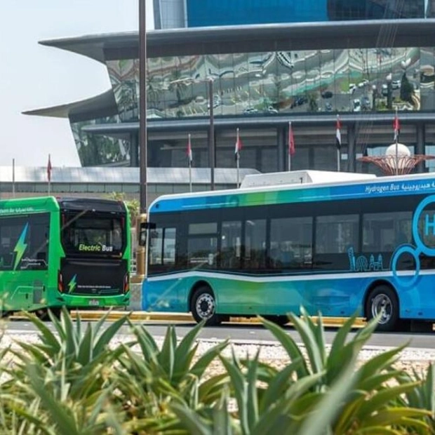 Abu Dhabi Launches Cutting-Edge Green Bus Service Powered by Hydrogen and Electric Energy