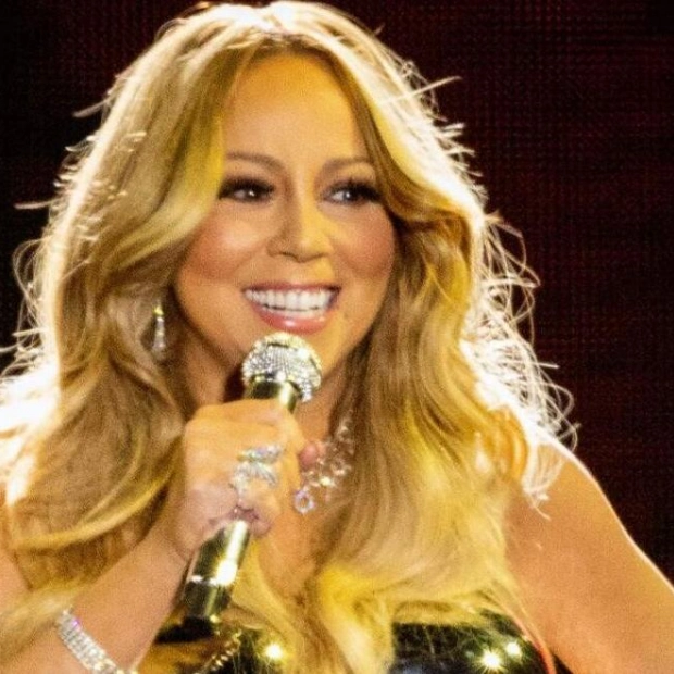 Mariah Carey Mourns Loss of Mother and Sister on Same Day