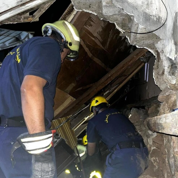 Two Expatriates Killed in Oman Building Collapse