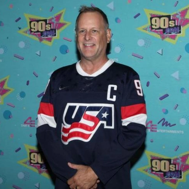 Dave Coulier Reveals Cancer Diagnosis