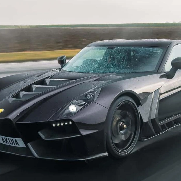 Ginetta Akula: A Lightweight, Naturally Aspirated Supercar with a Shark-Inspired Design