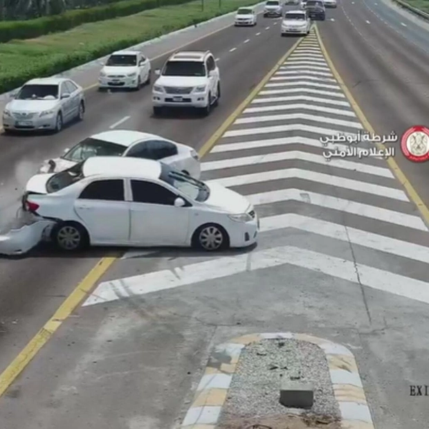 Abu Dhabi Police Warn Against Reckless Overtaking