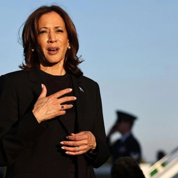 Kamala Harris Rejects Sarah Sanders' Humility Criticism