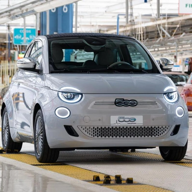 Stellantis приостанавливает выпуск электромобиля Fiat 500e