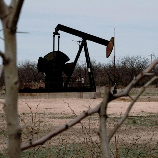 Oil Prices Slip Amid China Demand Worries and Fed Policy Focus