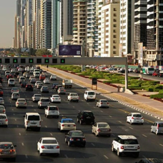 Multiple-Car Collision on Sheikh Zayed Road Causes Major Traffic Delays