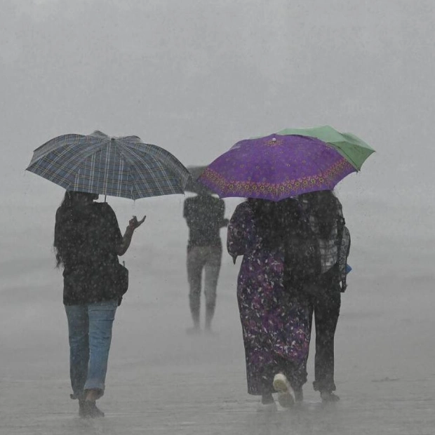 Heavy Rain Causes Fatalities and Disruptions in Gujarat and Maharashtra