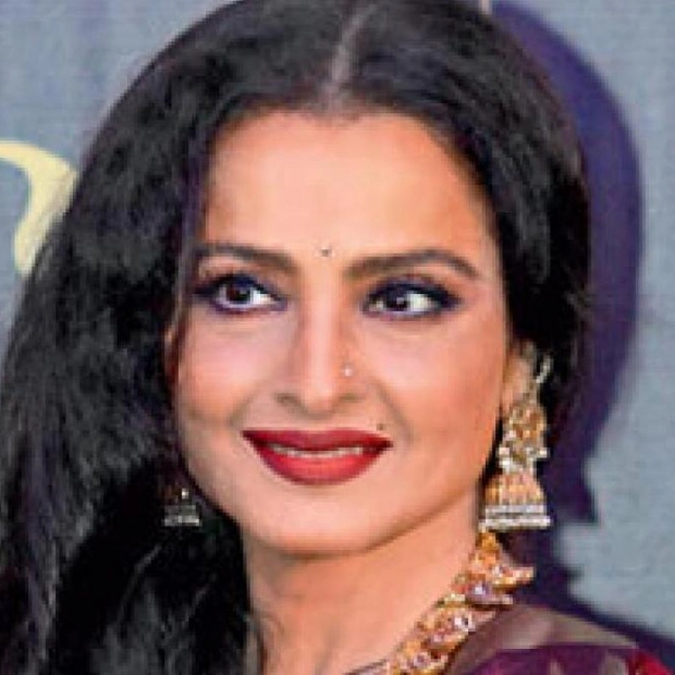 Rekha Returns to IIFA Awards in Celebration of Emirati Women's Day