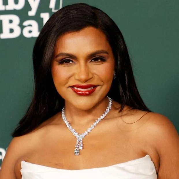 Mindy Kaling and Morris Chestnut to Present Golden Globes Nominees