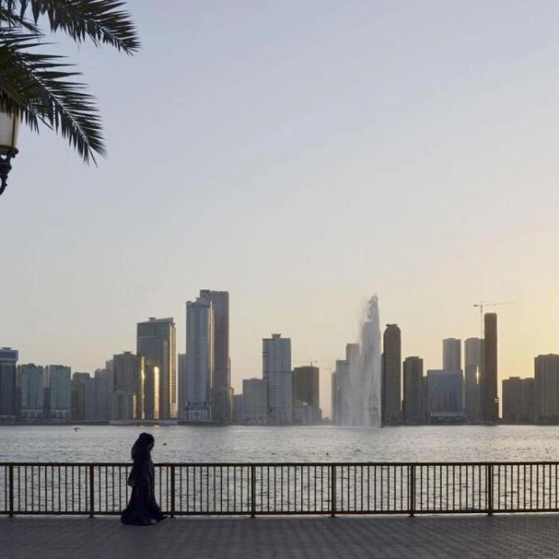 Ideal Day for a Stroll: Clear Skies and Pleasant Temperatures