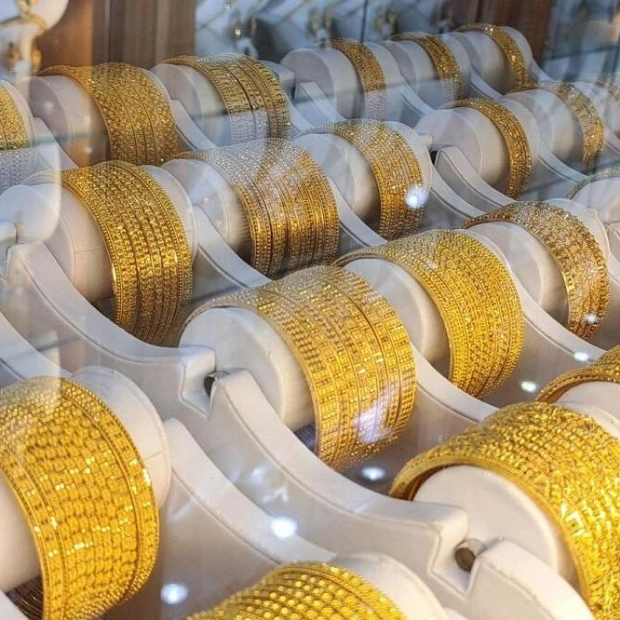 Gold Prices Drop in Dubai Amid Global Economic Indicators