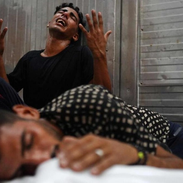 Israel's Gaza Offensive: 40,005 Palestinians Dead, 92,401 Wounded